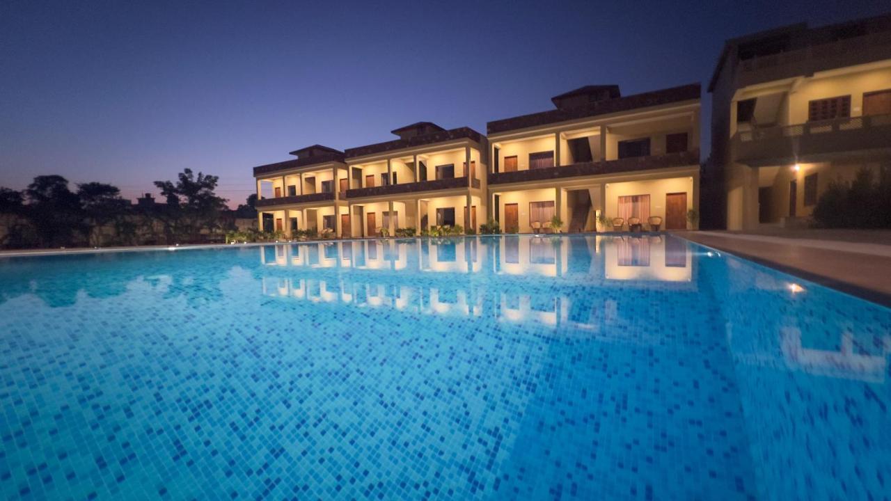 Rajbagh By Aaryam Hotel Sawai Madhopur Bagian luar foto
