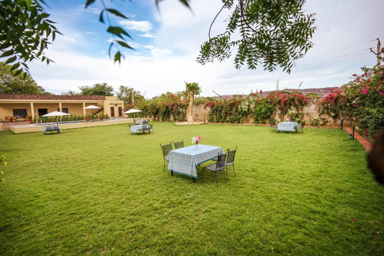 Rajbagh By Aaryam Hotel Sawai Madhopur Bagian luar foto